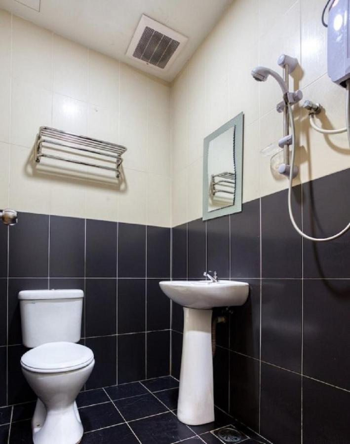 Hotel Sri Malim Tanjong Malim Esterno foto