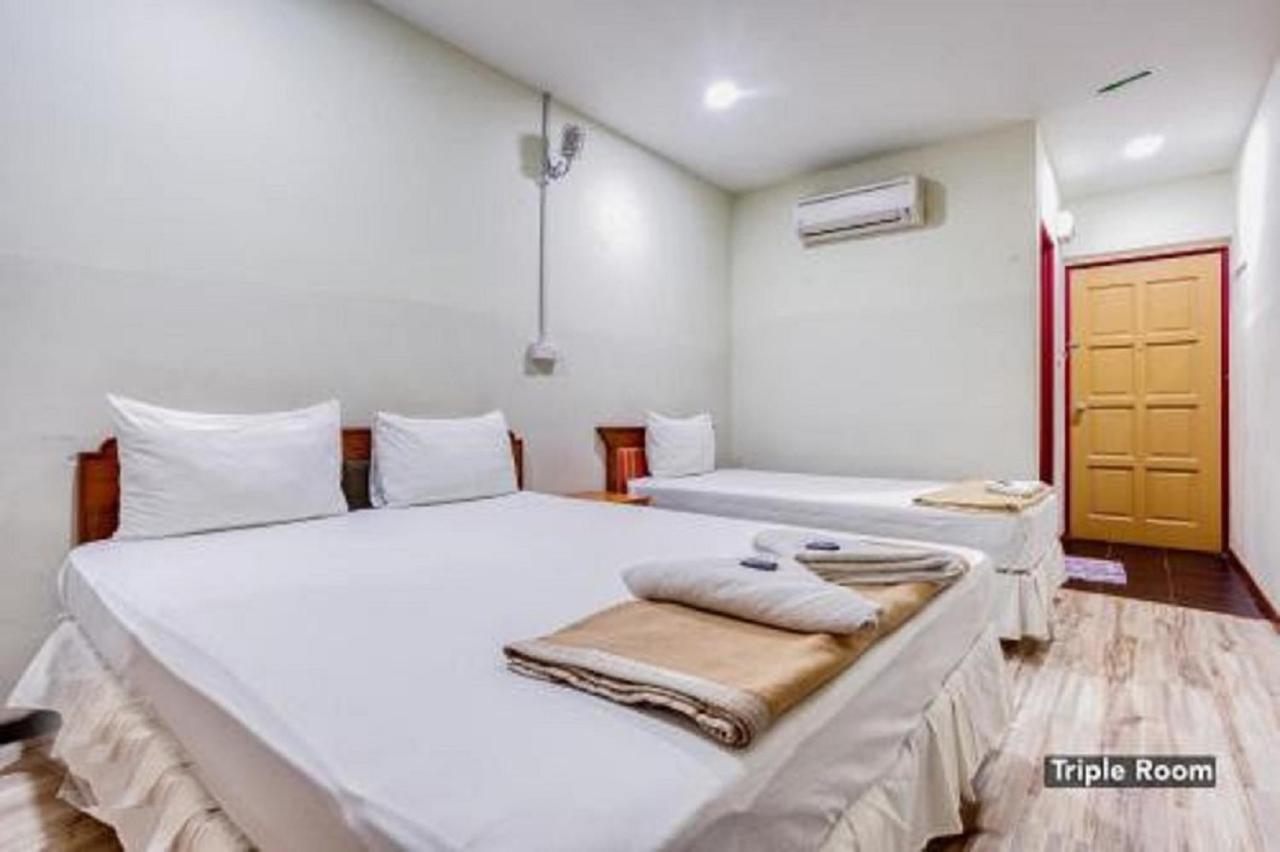 Hotel Sri Malim Tanjong Malim Esterno foto